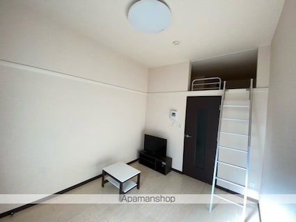 レオネクストサンモールⅢ[1K/21.47m2]のリビング・居間