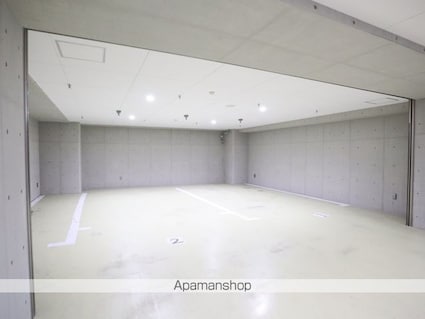 愛知県名古屋市中区錦２丁目[2LDK/70.01m2]の駐車場