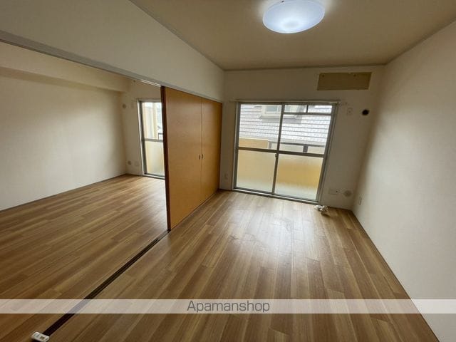高橋マンションの内装写真