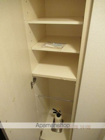 カスタリア神保町の内装写真