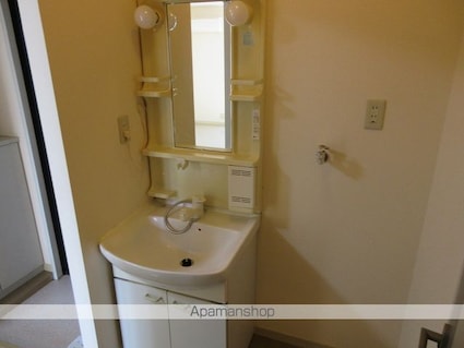 イーストコート[2K/36m2]の洗面所