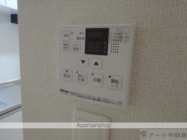 レティスNの内装写真