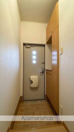 オリーブ[2LDK/54.85m2]の玄関