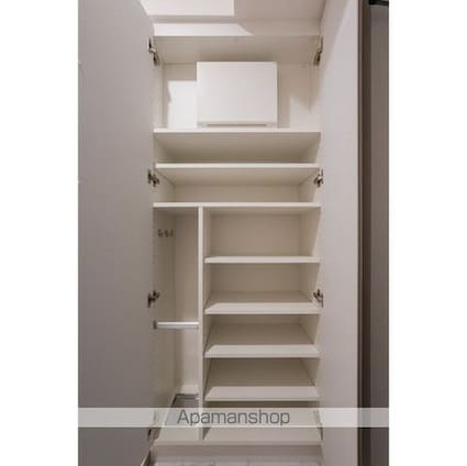 コンフォリア・リヴ豊洲キャナル[2LDK/39.8m2]の内装