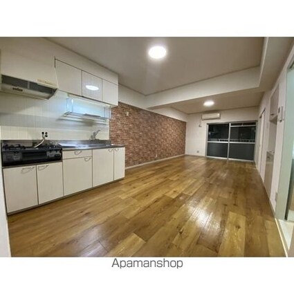 シーズンコート上小田井南[2LDK/60m2]のリビング・居間1