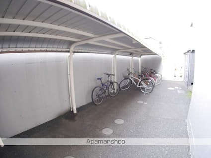 東京都あきる野市秋川５丁目[2LDK/60.24m2]の共用部2