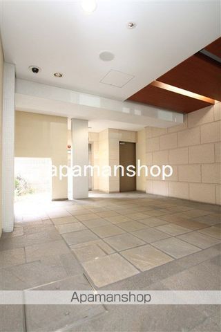 アスヴェルタワー大阪城ウエストの玄関写真