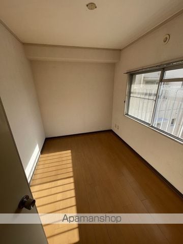 エメラルドマンション東那珂の内装写真