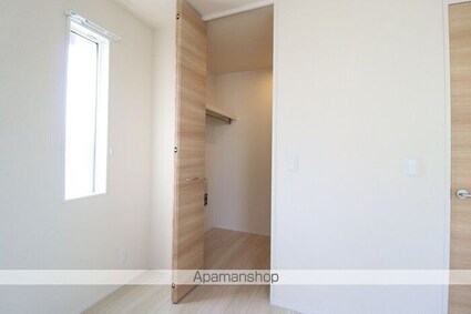 リヴィール　ソワＩＩＩ[2LDK/58.37m2]の収納