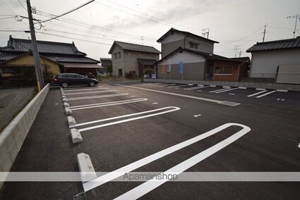 エガール[1R/30.27m2]の駐車場