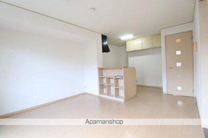 ＲＯＹＡＬ　ＧＡＲＤＥＮ　ＣＡＳＡＨＡＲＡ[2LDK/67.53m2]のリビング・居間