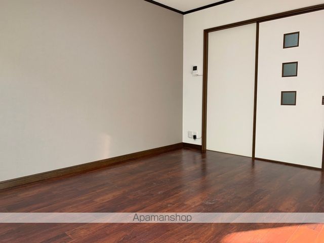 エレファントマンション8号館の内装写真