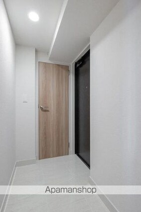 リーフシティ市川　ザ・レジデンス[1SLDK/58.5m2]の玄関