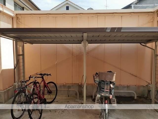 中央本線 新守山駅 徒歩13分 3階建 築21年の内装写真