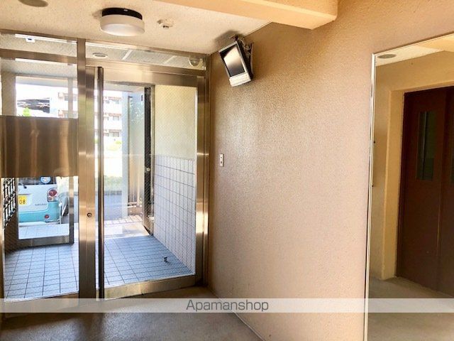 大津市 7階建 築20年の玄関写真