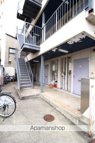 富コーポの玄関写真
