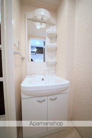 ラグゼNISHINAGAHORIの内装写真