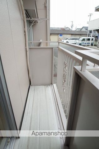 ファミール1号棟:2号棟の内装写真