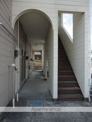 プリンスコート滝道[1K/22m2]のエントランス