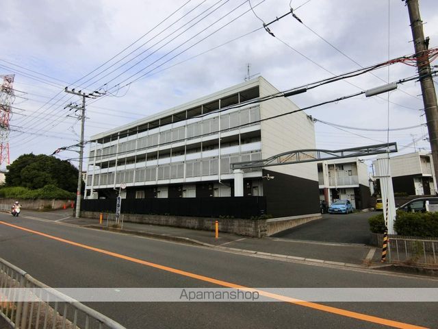 レオパレスプランタン参番館の外観写真