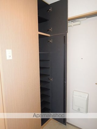 岡山県岡山市北区北長瀬表町２丁目[1DK/34.2m2]の玄関