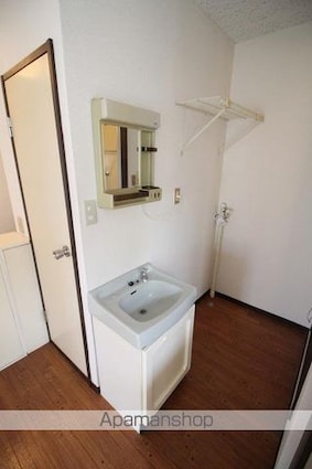 ハイツ湖畔[3K/41.89m2]の洗面所