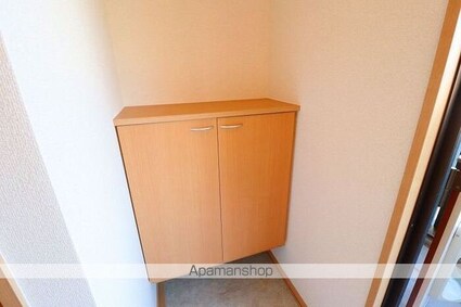 グランドゥール[1LDK/33.39m2]の玄関