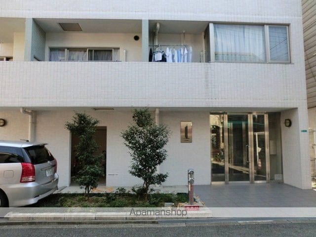 アドバンス新大阪IVの玄関写真