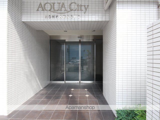 アクアシティ本川町の玄関写真