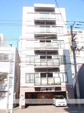 412ビルの外観写真