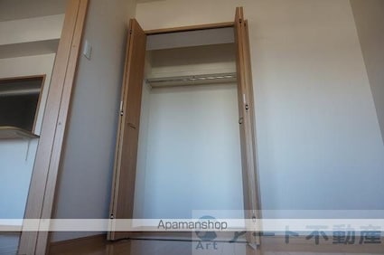 ブライムボォウレジデンス　Ｃ棟[2LDK/58m2]の収納