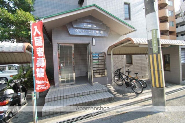 ヴェルジュ曽根の玄関写真
