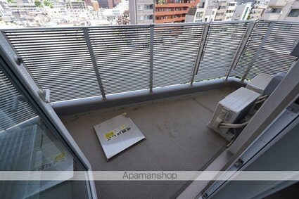コスモリード新宿余丁町[2LDK/62.24m2]のバルコニー