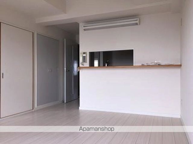 ビレッジハウス潮見タワー１号棟[1SLDK/65.18m2]のリビング・居間