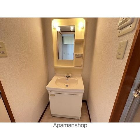 Surplus One曙の内装写真