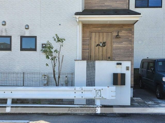 detached 東京都八王子市長沼町801-6

地図を見る