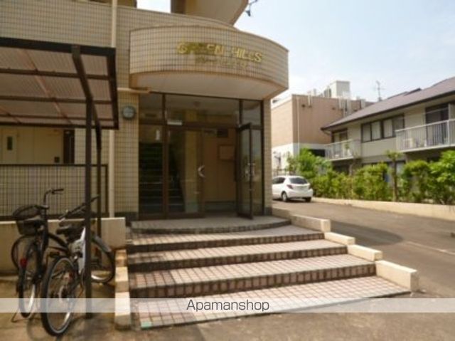 グリーンヒルズ山田12.の玄関写真
