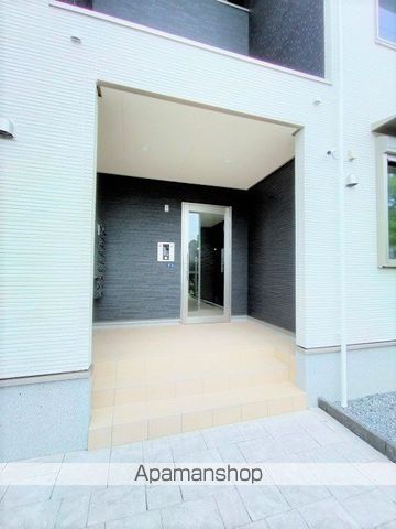 ヴィアソーレ摂津の玄関写真