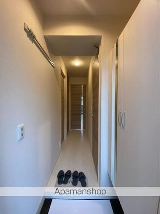 クレセール三谷[1LDK/48.23m2]の玄関