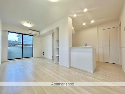 ファミリエ　Ⅰ[1LDK/44.7m2]のリビング・居間