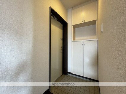 アルテマイスターカサミラ[1LDK/56.86m2]の玄関