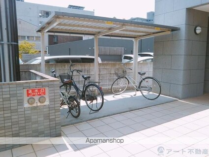 ヴァレーレ萱町[1LDK/32.63m2]の共用部1