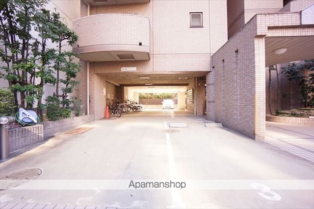 万宝マンションの外観写真