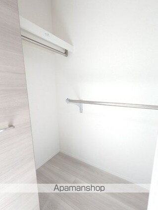 Ｄーｒｅｓｉｄｅｎｃｅ曙町１丁目[1LDK/36.88m2]の収納