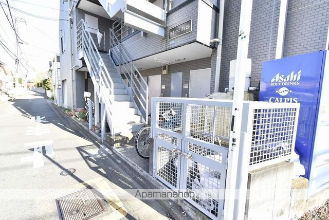 【三鷹市新川のマンションの写真】