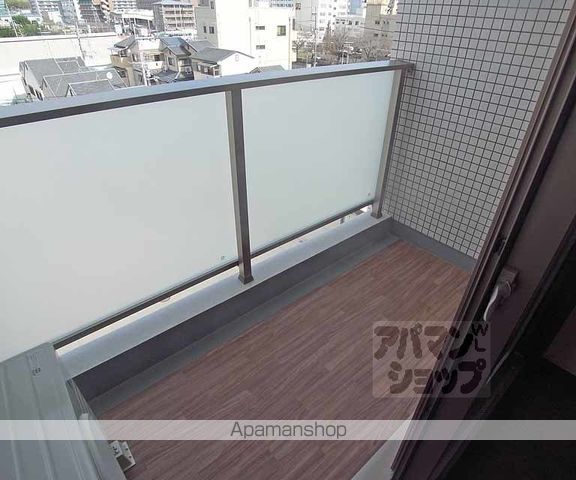 テッケルテスラの内装写真
