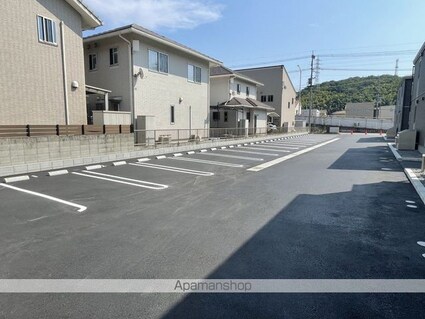 ＳＡＫＵＲＡ　ＴＥＲＲＡＣＥ　３ｒｄ[2LDK/53.98m2]の駐車場