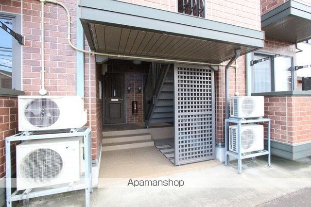シャルマン東海の玄関写真