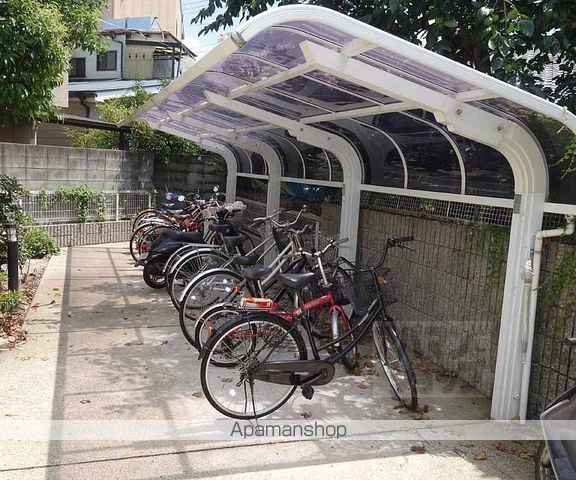レオパレスクレストの外観写真