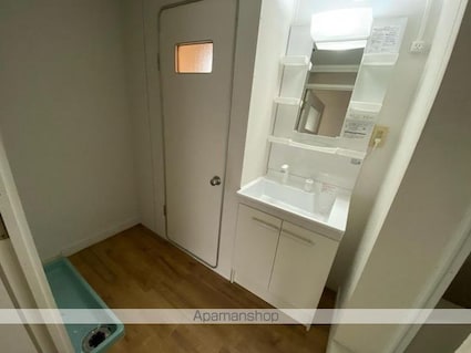 ヴィラナリー屋島[2LDK/54.38m2]の洗面所